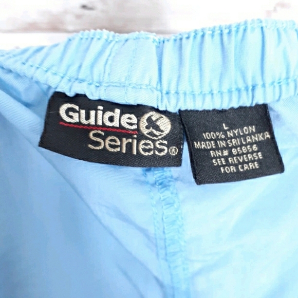 Guide Series Mens Fishing Shorts L Elastic Waist Nylon Blue 83A - Picture 3 of 4